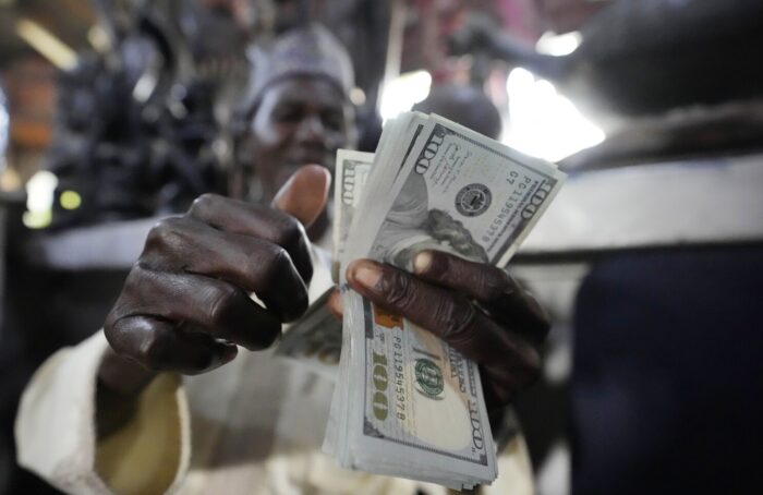 Bureau De Change now buying dollar at N980