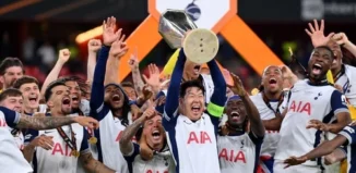 Tottenham defeat Man Utd to win first trophy in 17 years